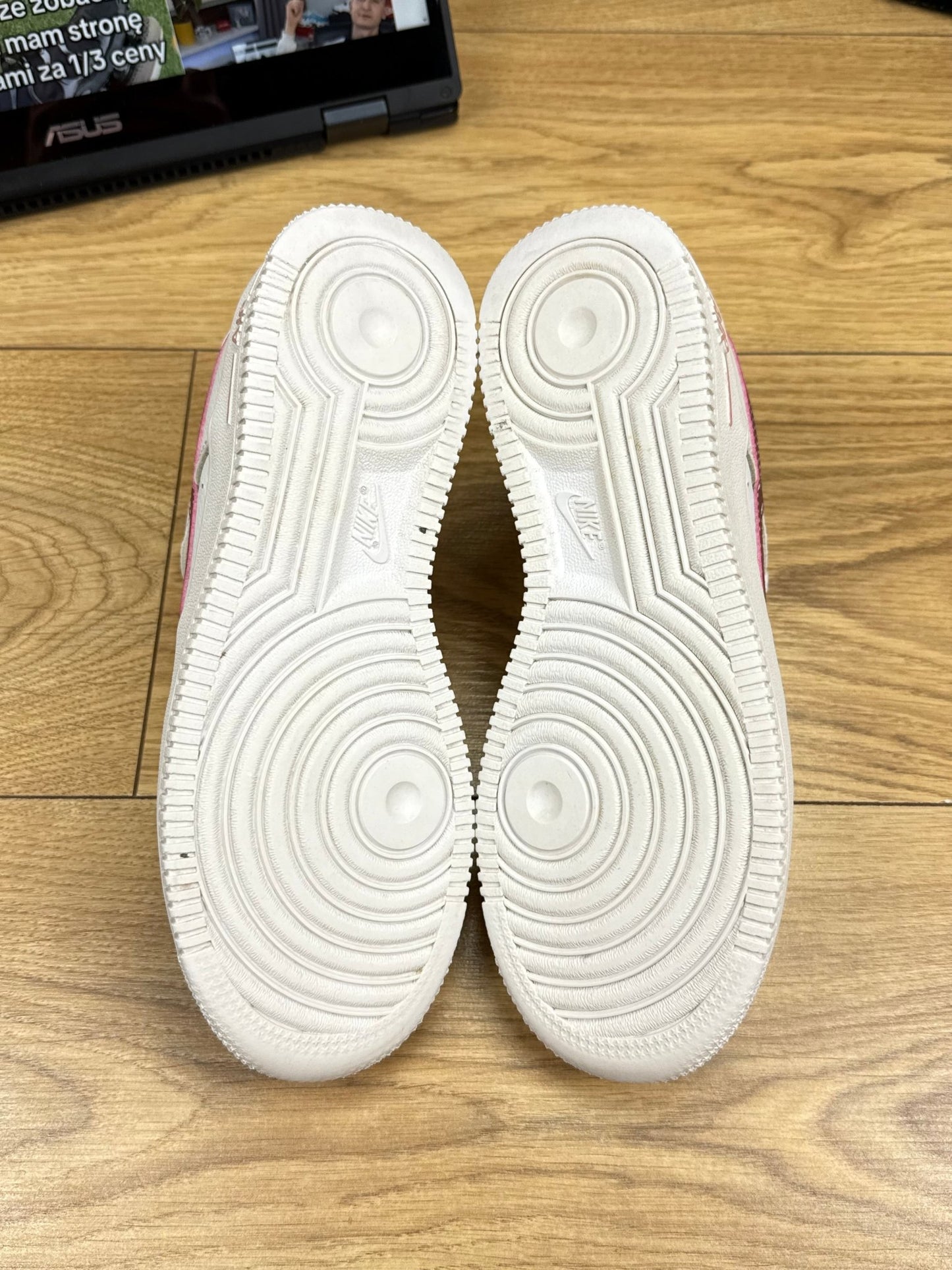Nike Air Force 1 Low (37.5)