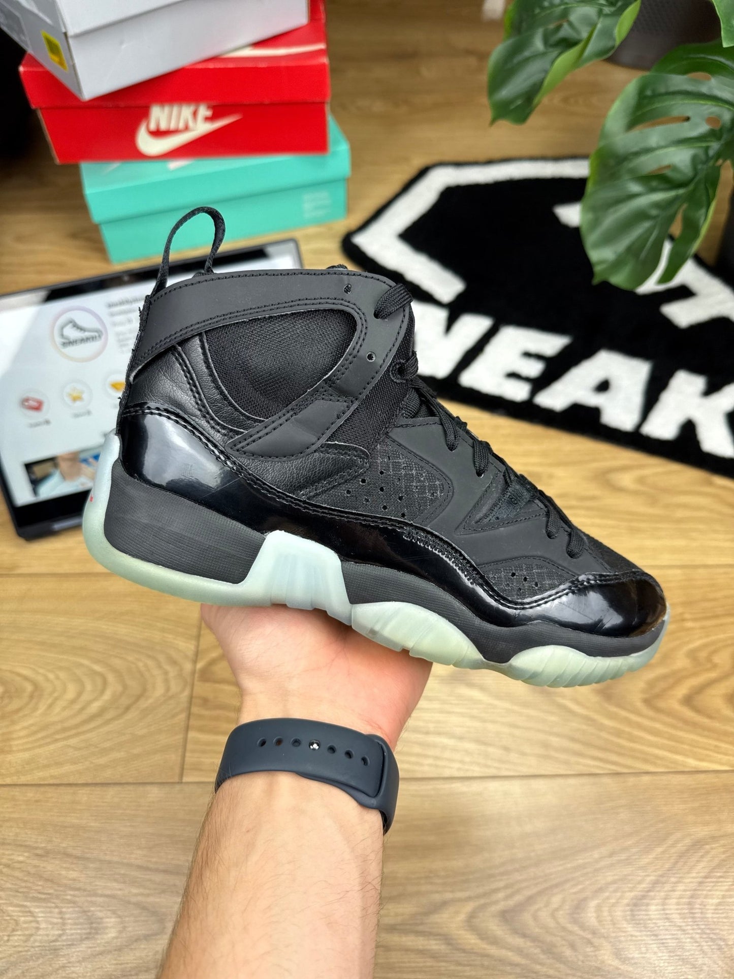 Nike Air Jordan Jumpman Two Trey (40)