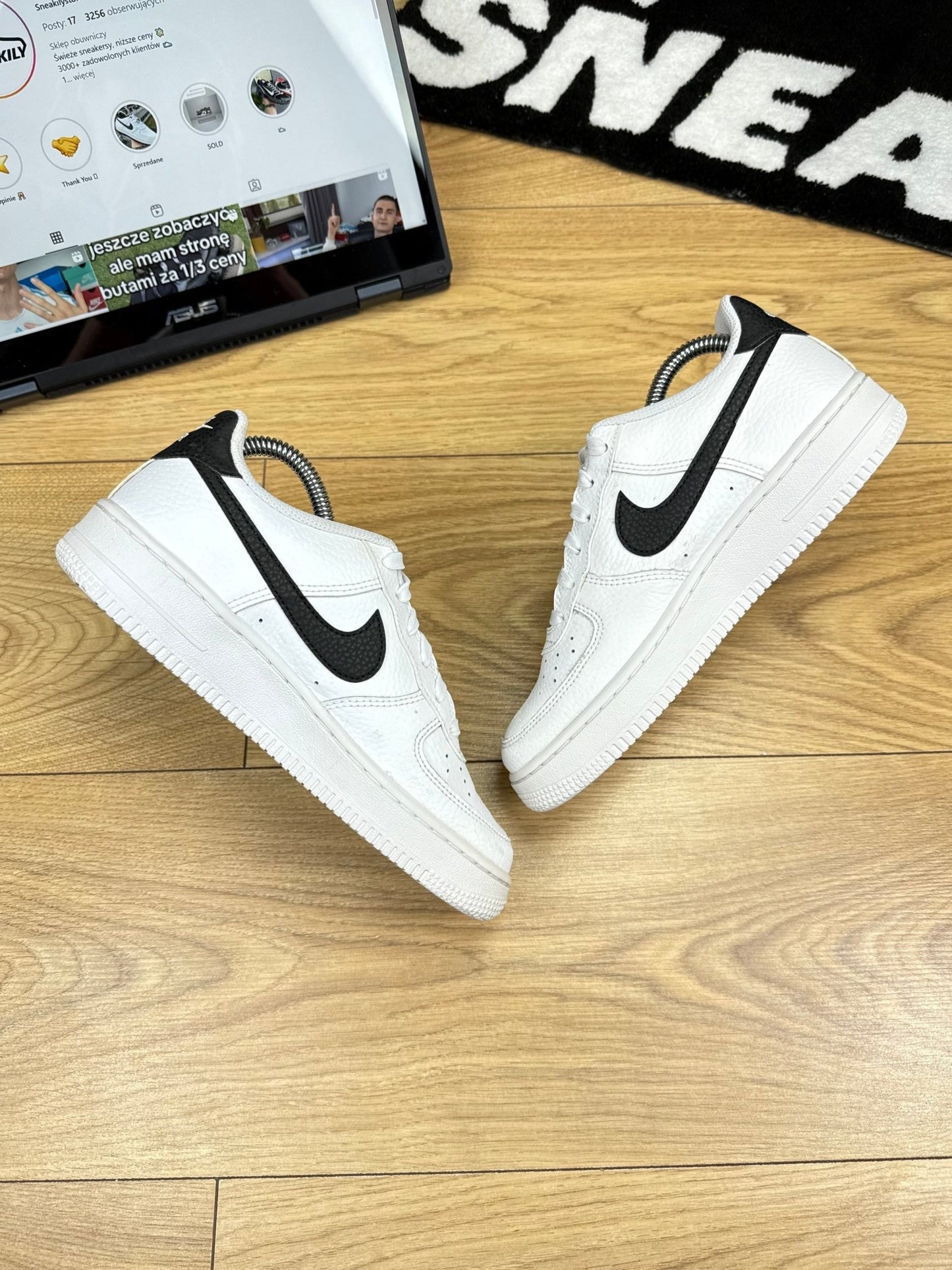 Nike Air Force 1 Low (37.5)