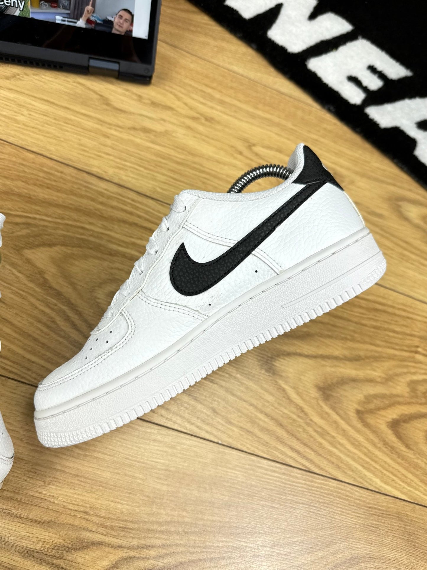 Nike Air Force 1 Low (37.5)