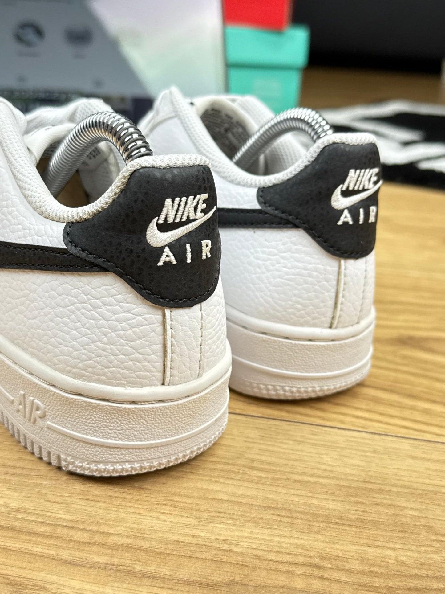 Nike Air Force 1 Low (37.5)