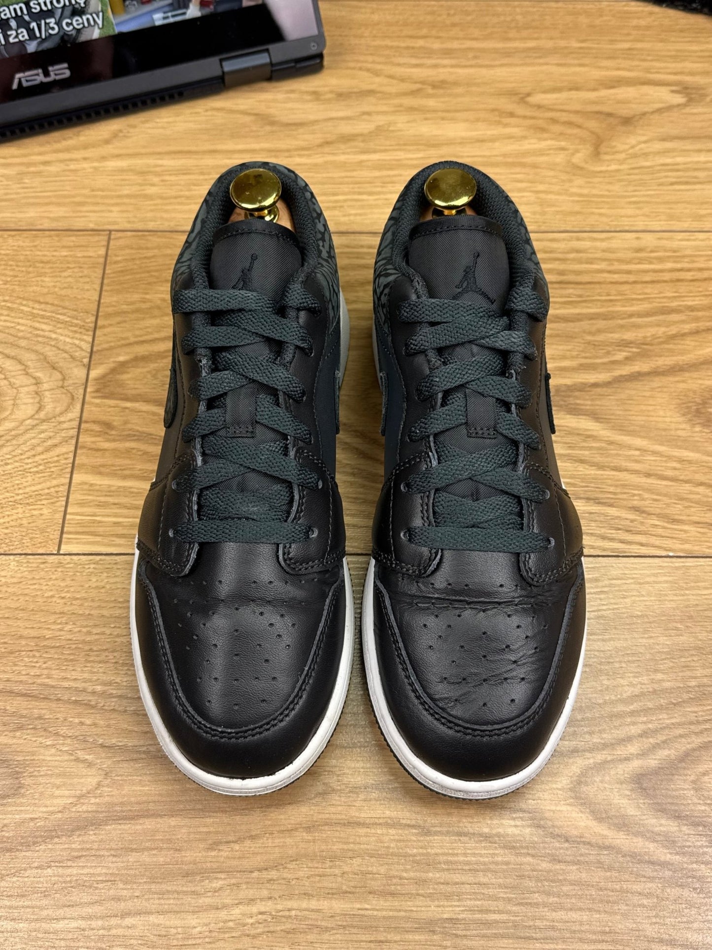 Nike Air Jordan 1 Low (40)