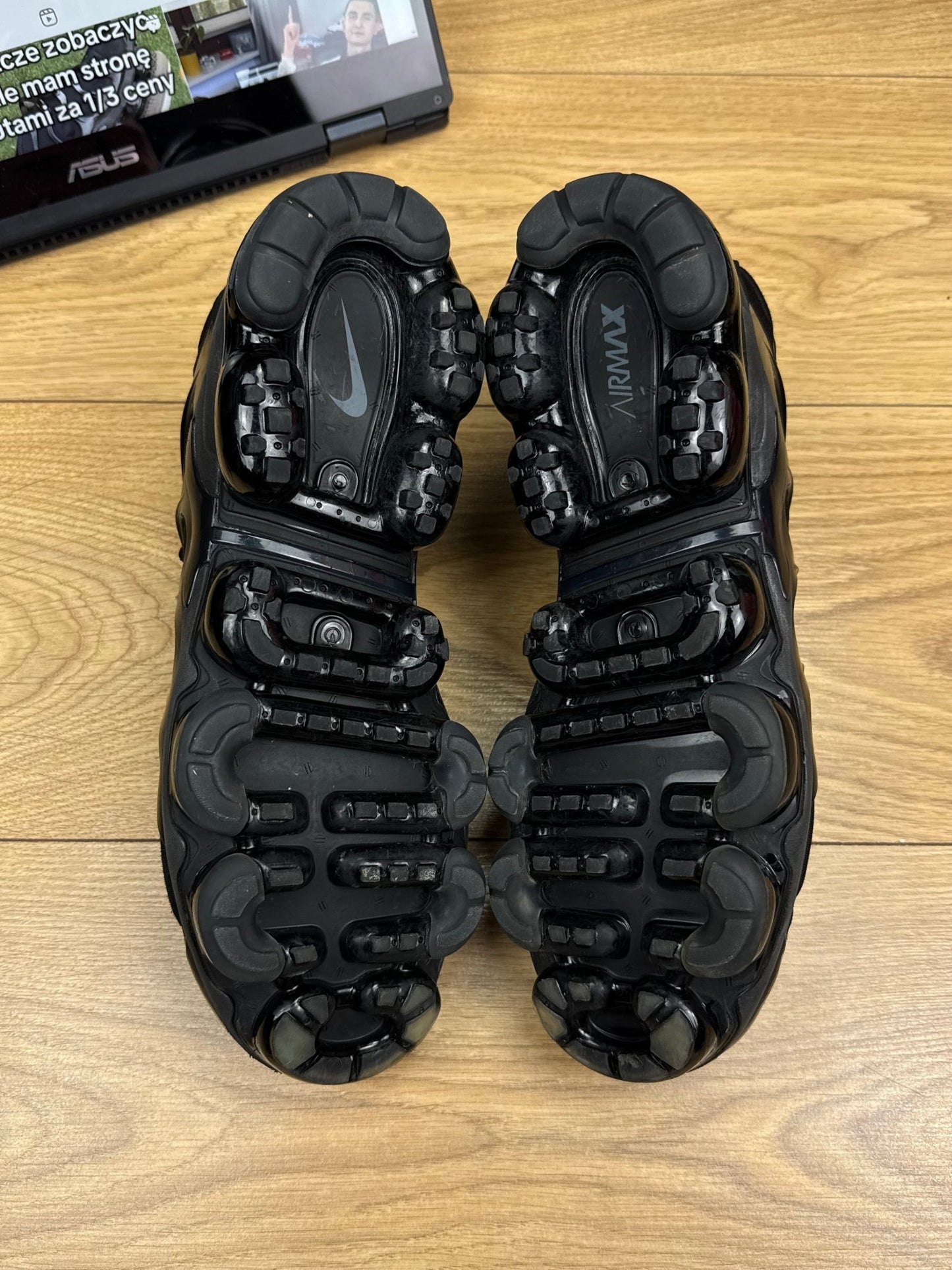 Nike Air Vapormax Plus (42.5)