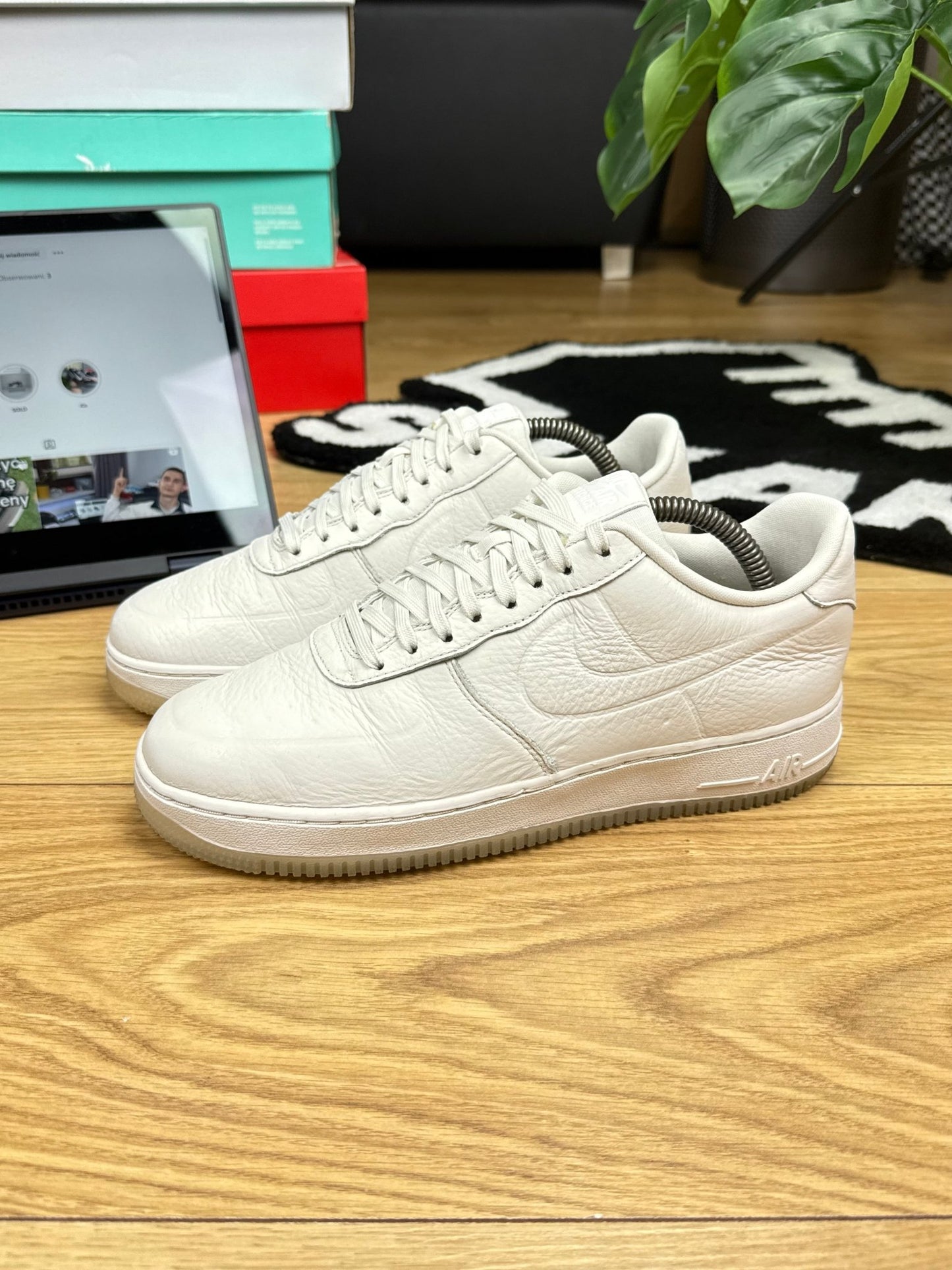 Nike Air Force 1 Low (42)