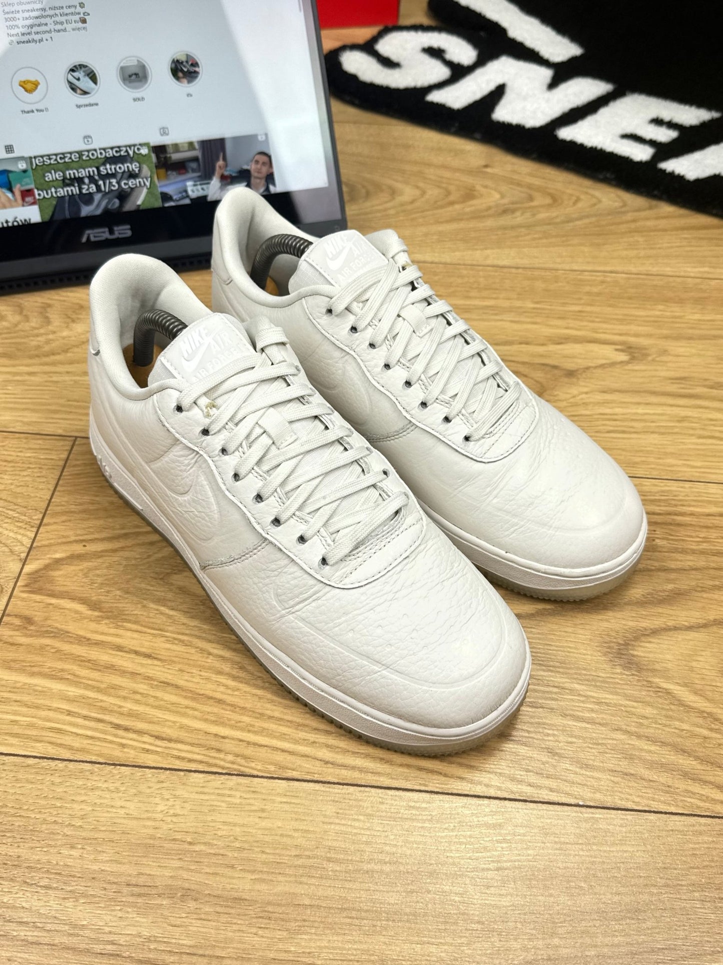 Nike Air Force 1 Low (42)