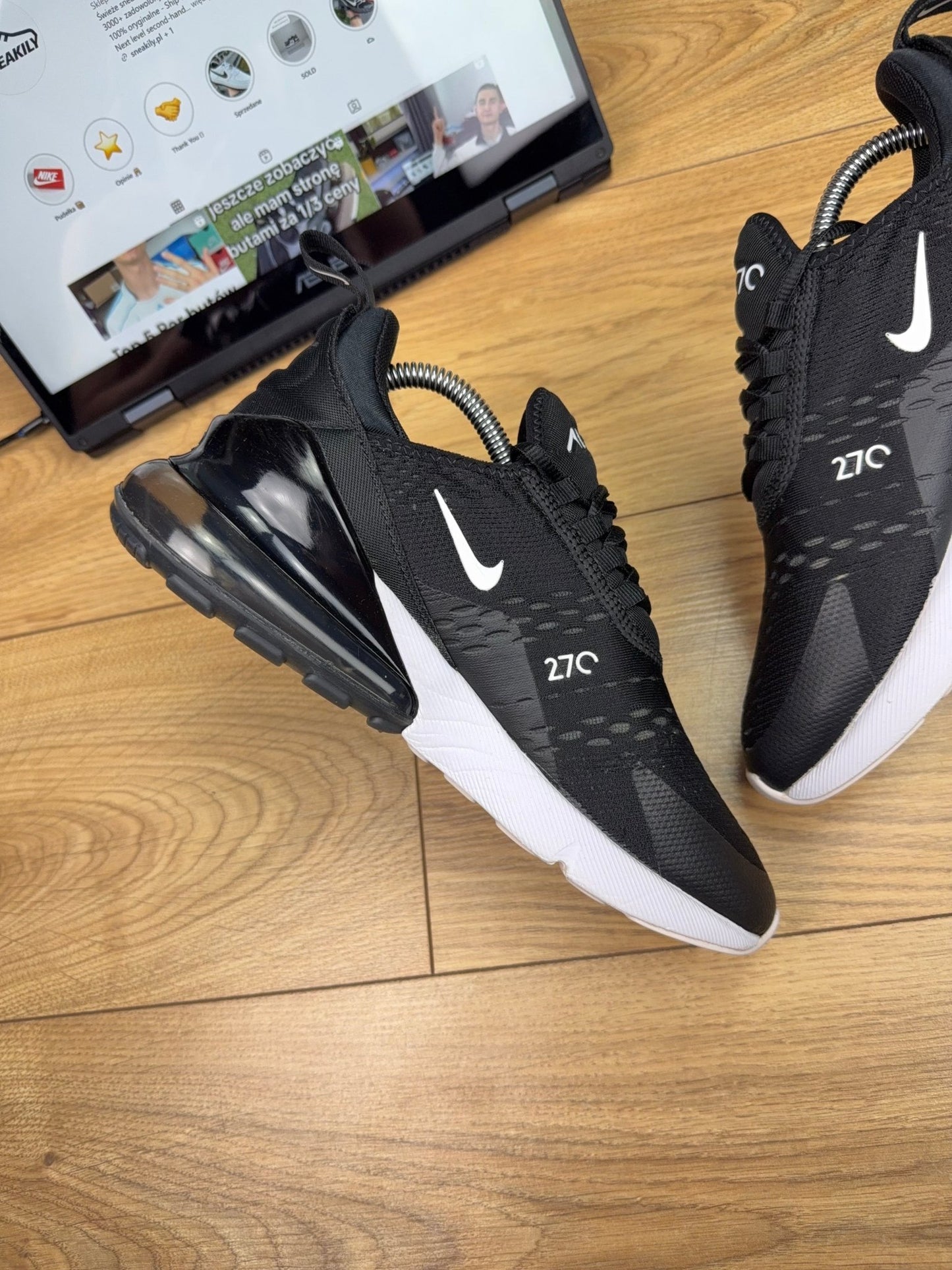 Nike Air Max 270 (40)