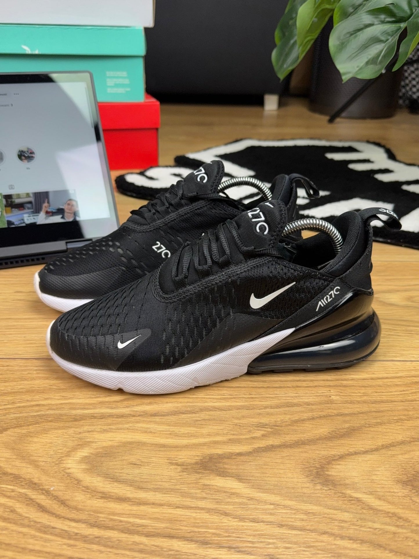 Nike Air Max 270 (40)