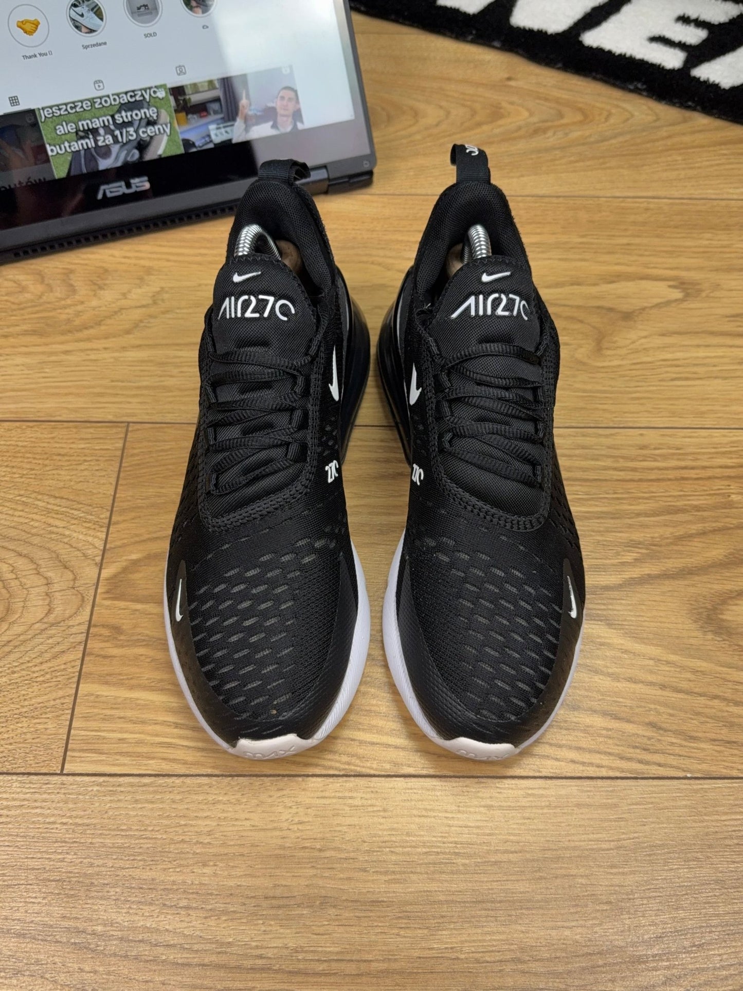 Nike Air Max 270 (40)