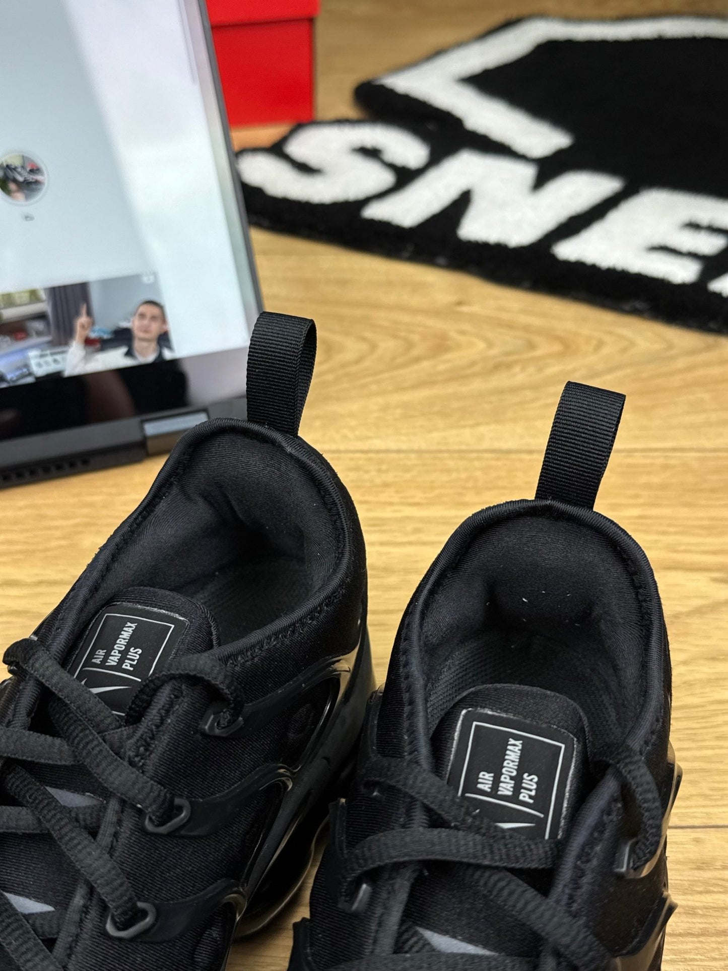 Nike Air Vapormax Plus (41)