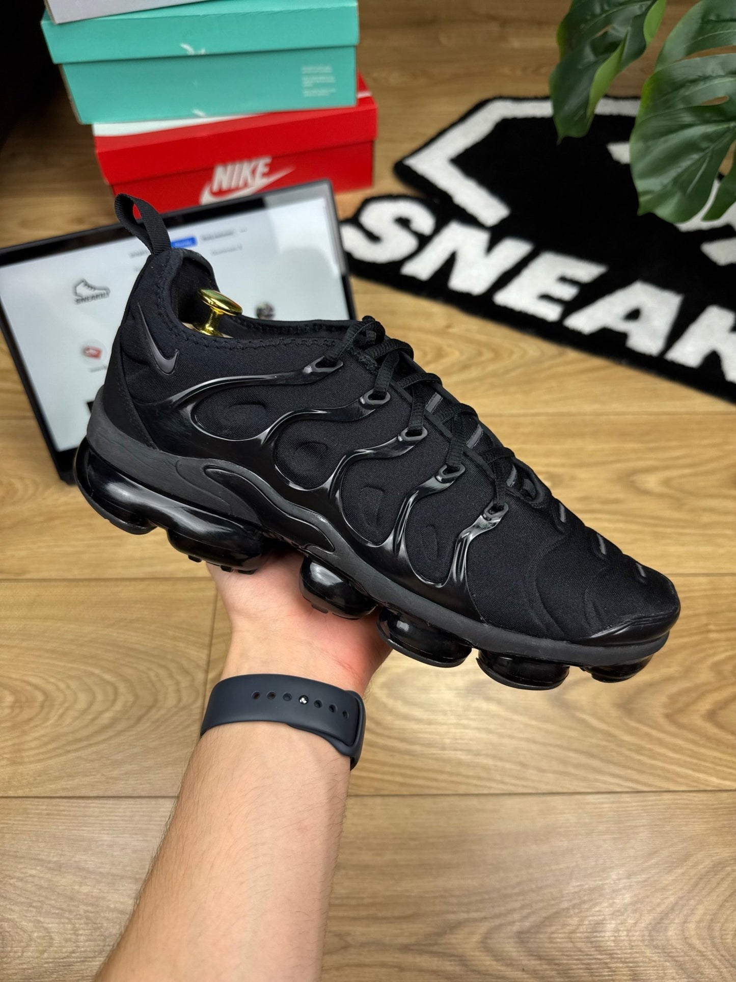 Nike Air Vapormax Plus (44.5)