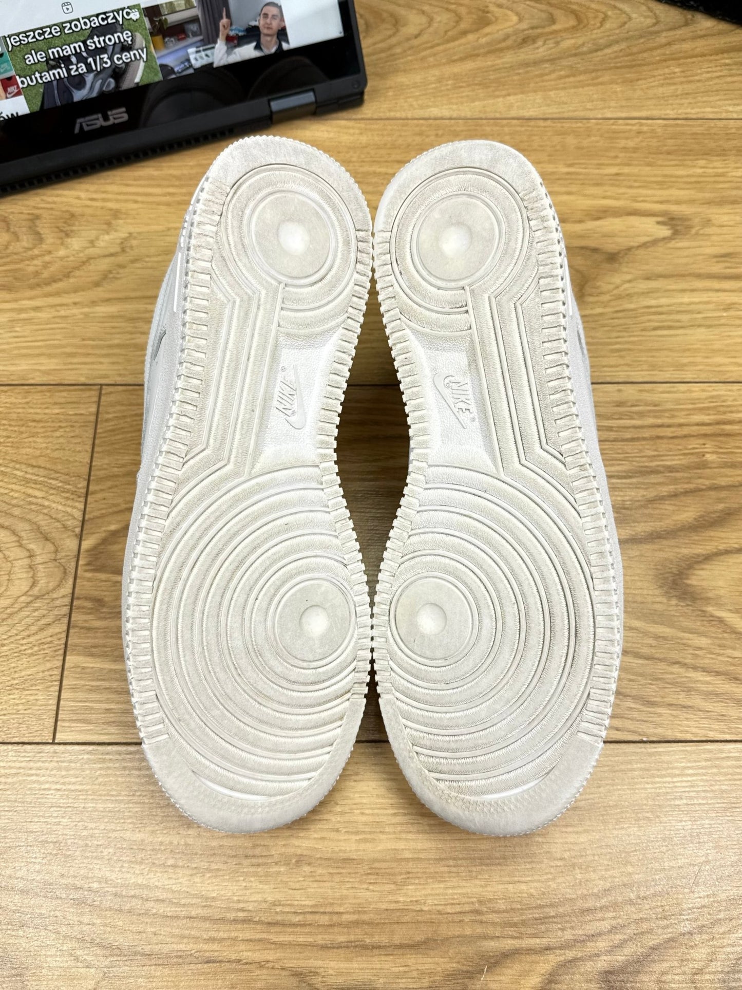 Nike Air Force 1 Low (42.5)