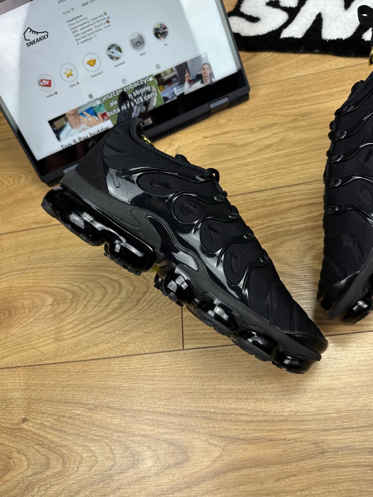 Nike Air Vapormax Plus (42.5)