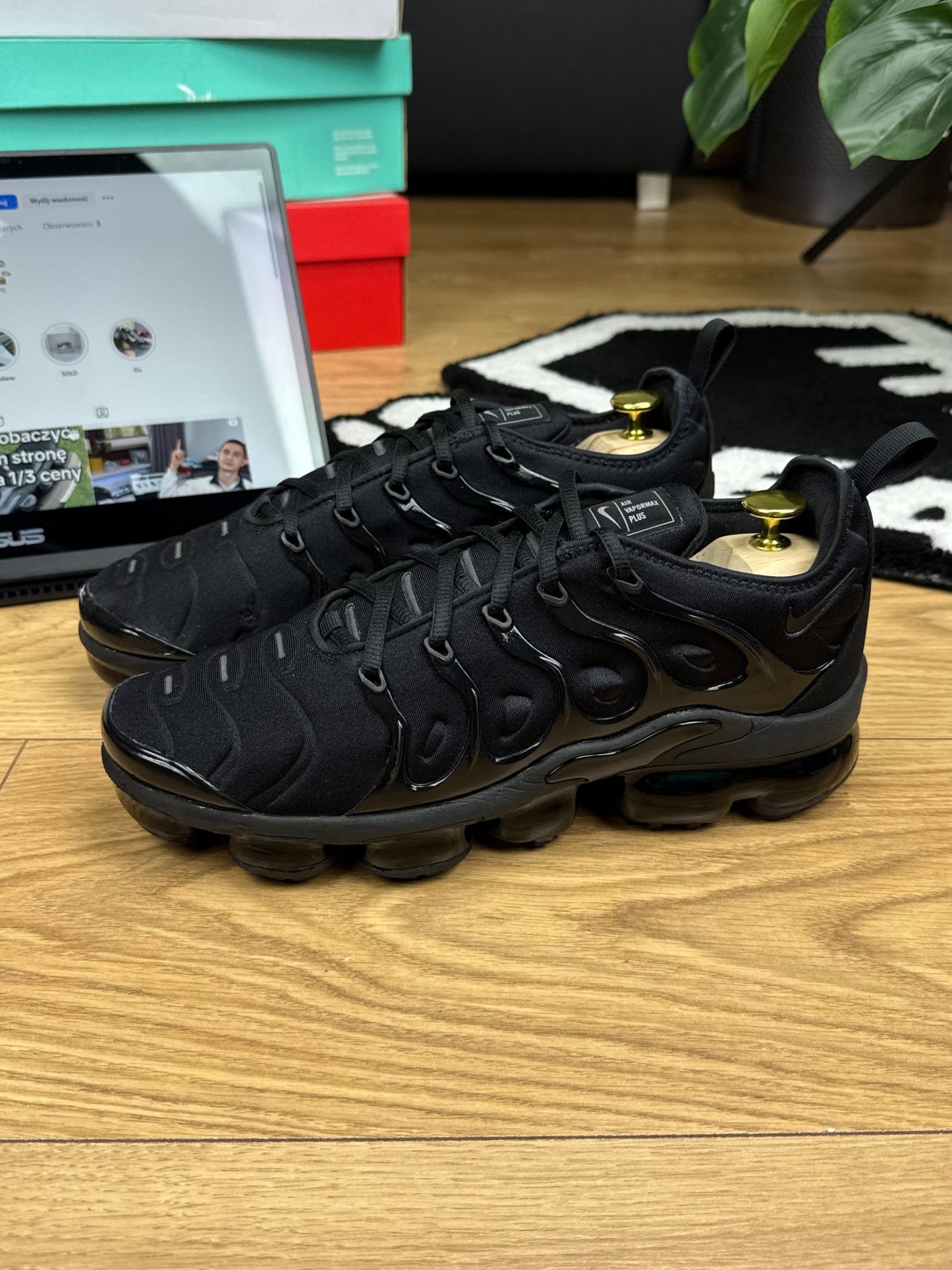 Nike Air Vapormax Plus (42.5)