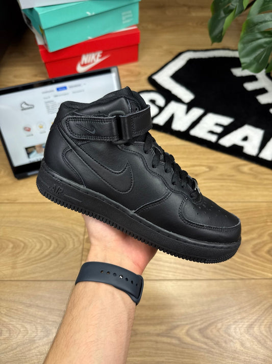 Nike Air Force 1 Mid (37.5)