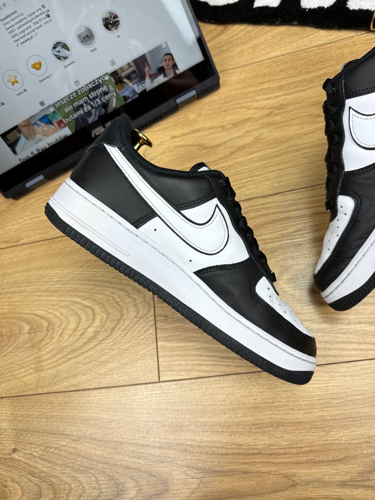 Nike Air Force 1 Low (40.5)
