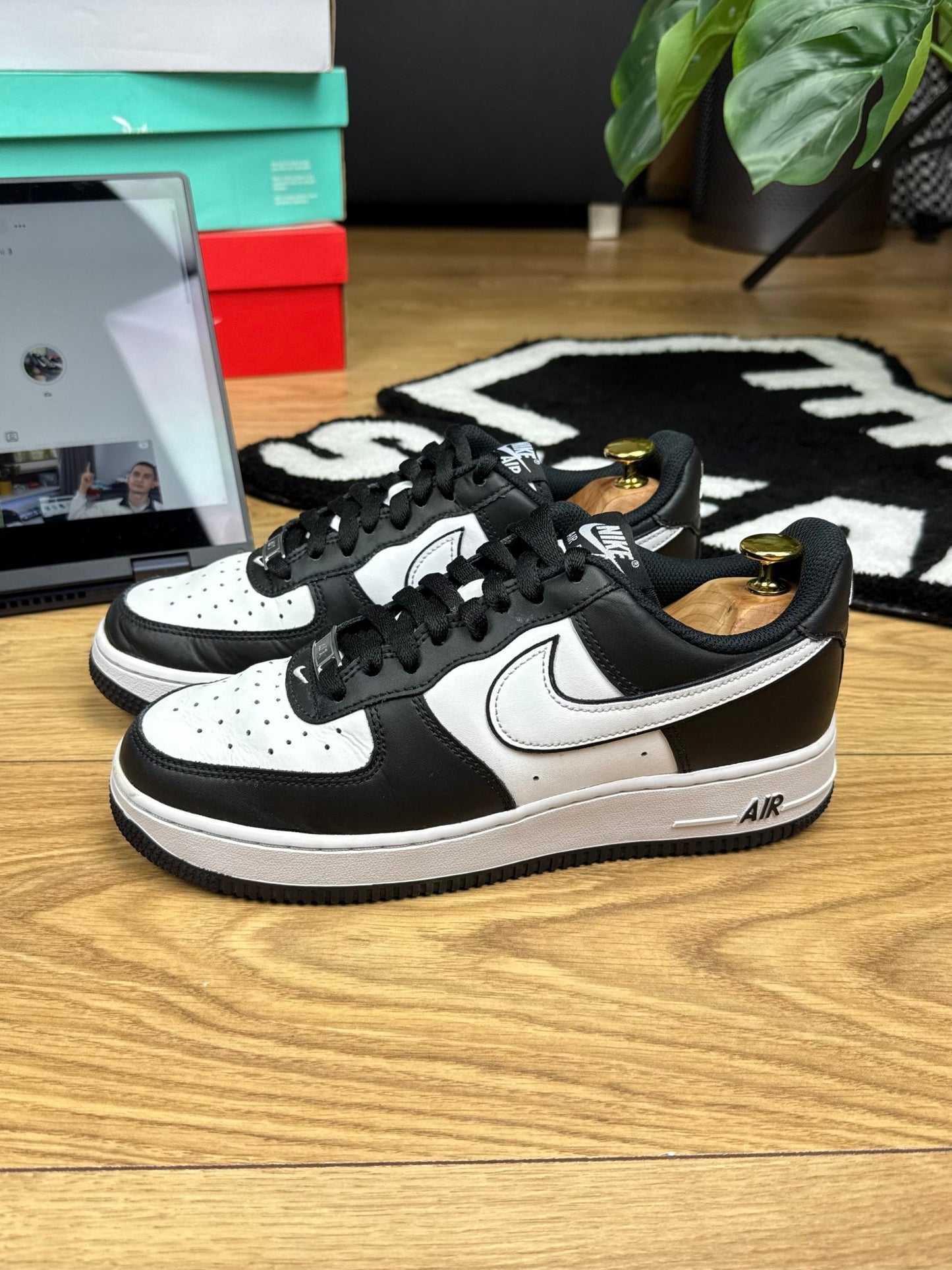 Nike Air Force 1 Low (40.5)