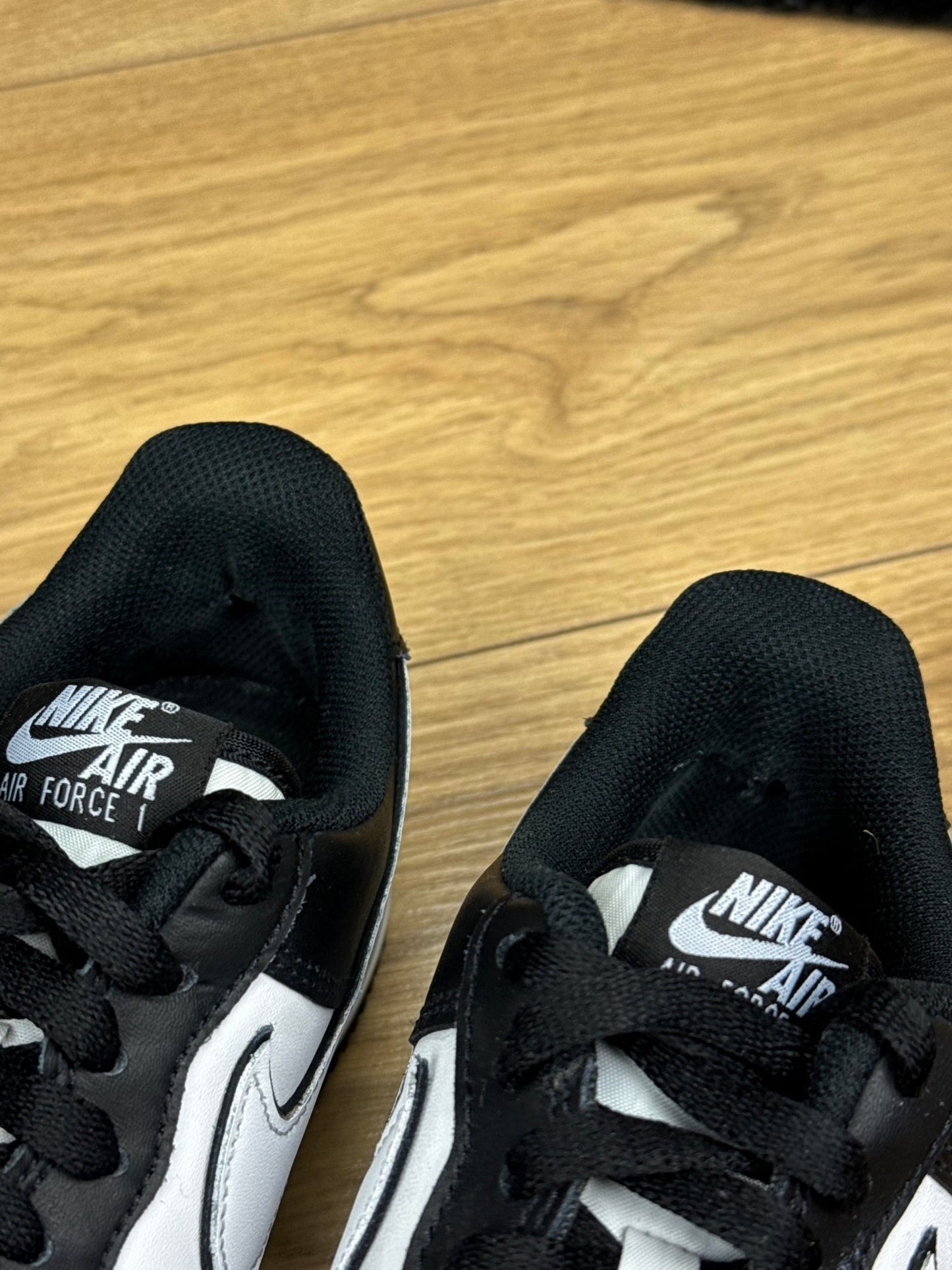 Nike Air Force 1 Low (40.5)