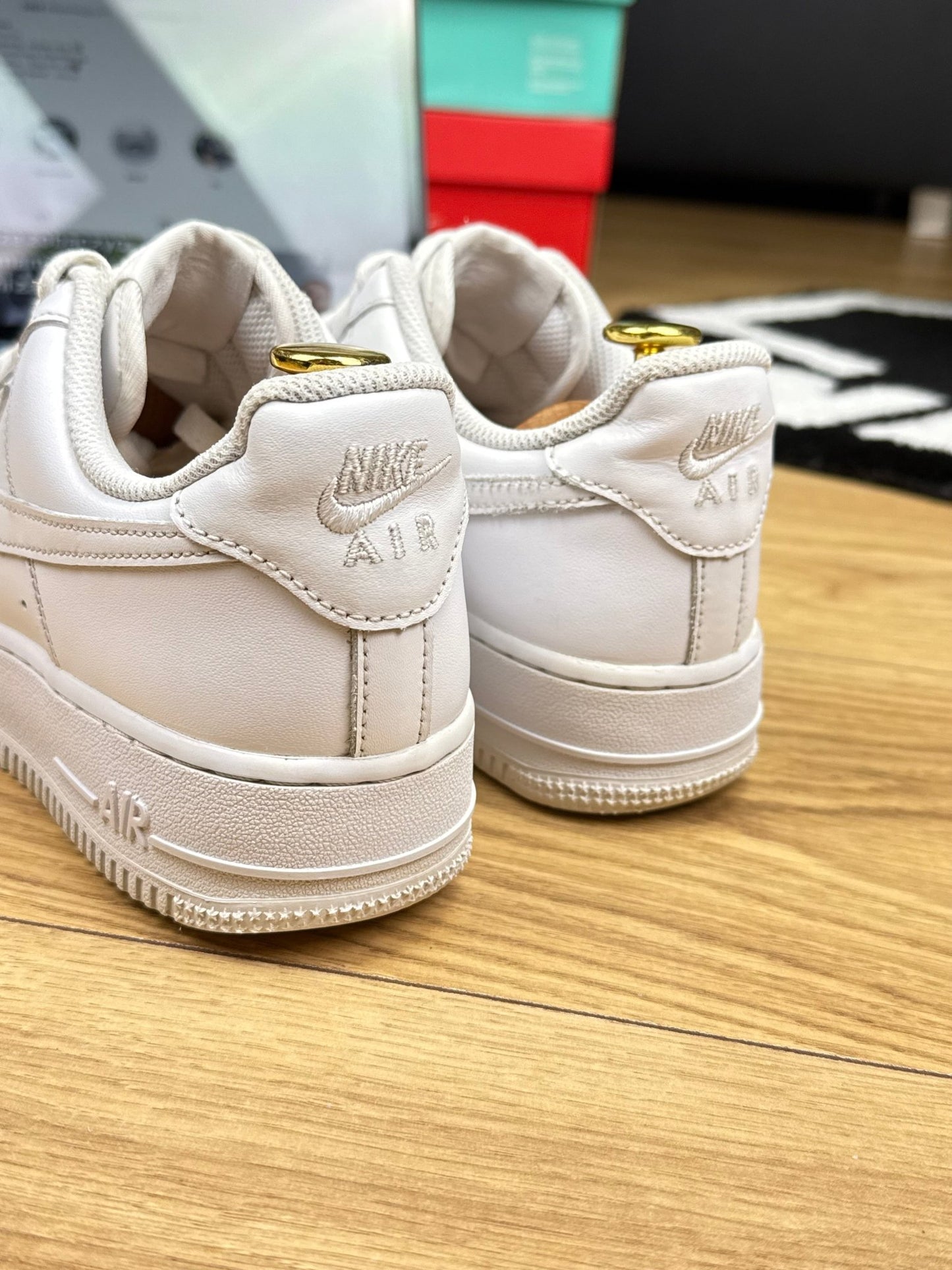Nike Air Force 1 Low (38.5)