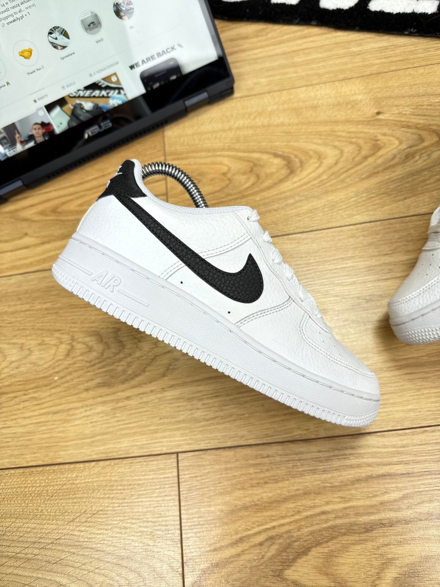 Nike Air Force 1 Low (37.5)