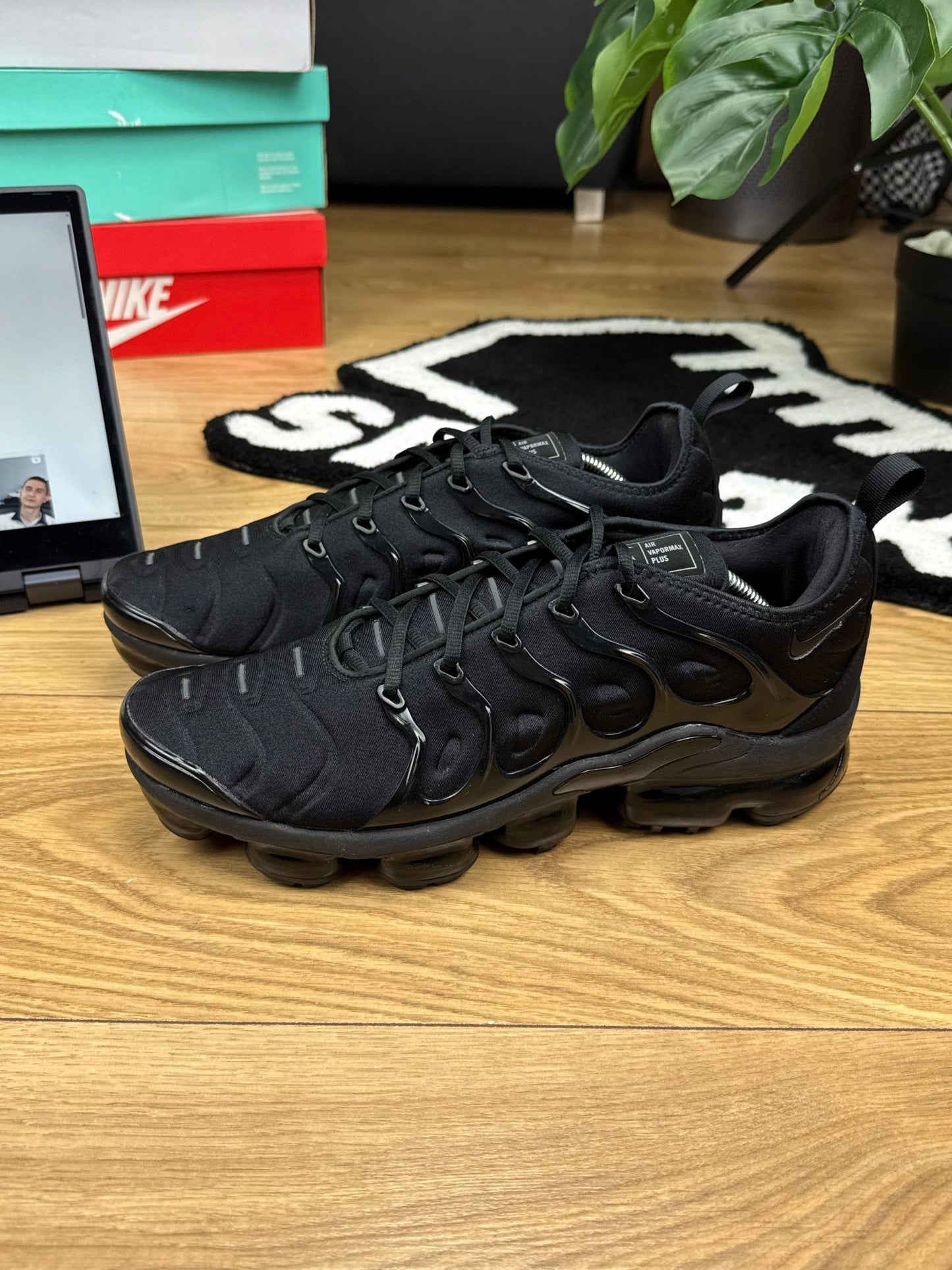 Nike Air Vapormax Plus (45.5)