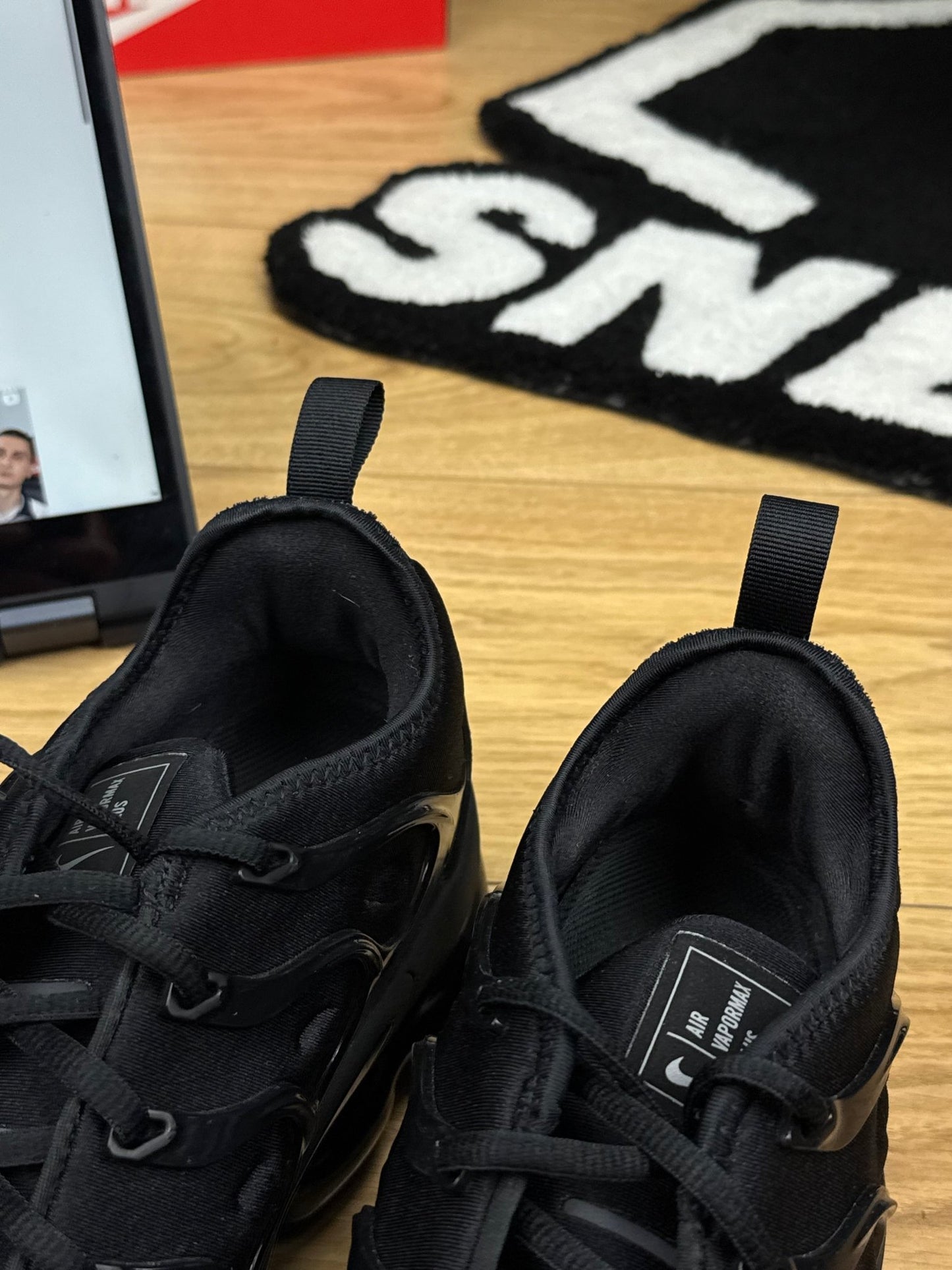 Nike Air Vapormax Plus (45.5)