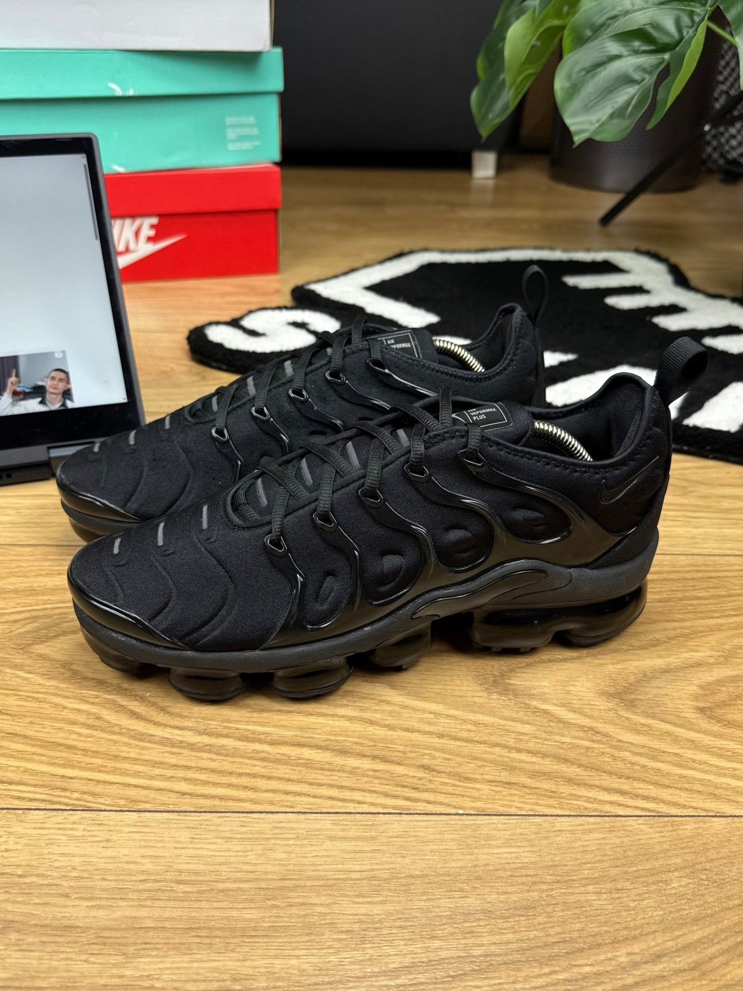 Nike Air Vapormax Plus (43)
