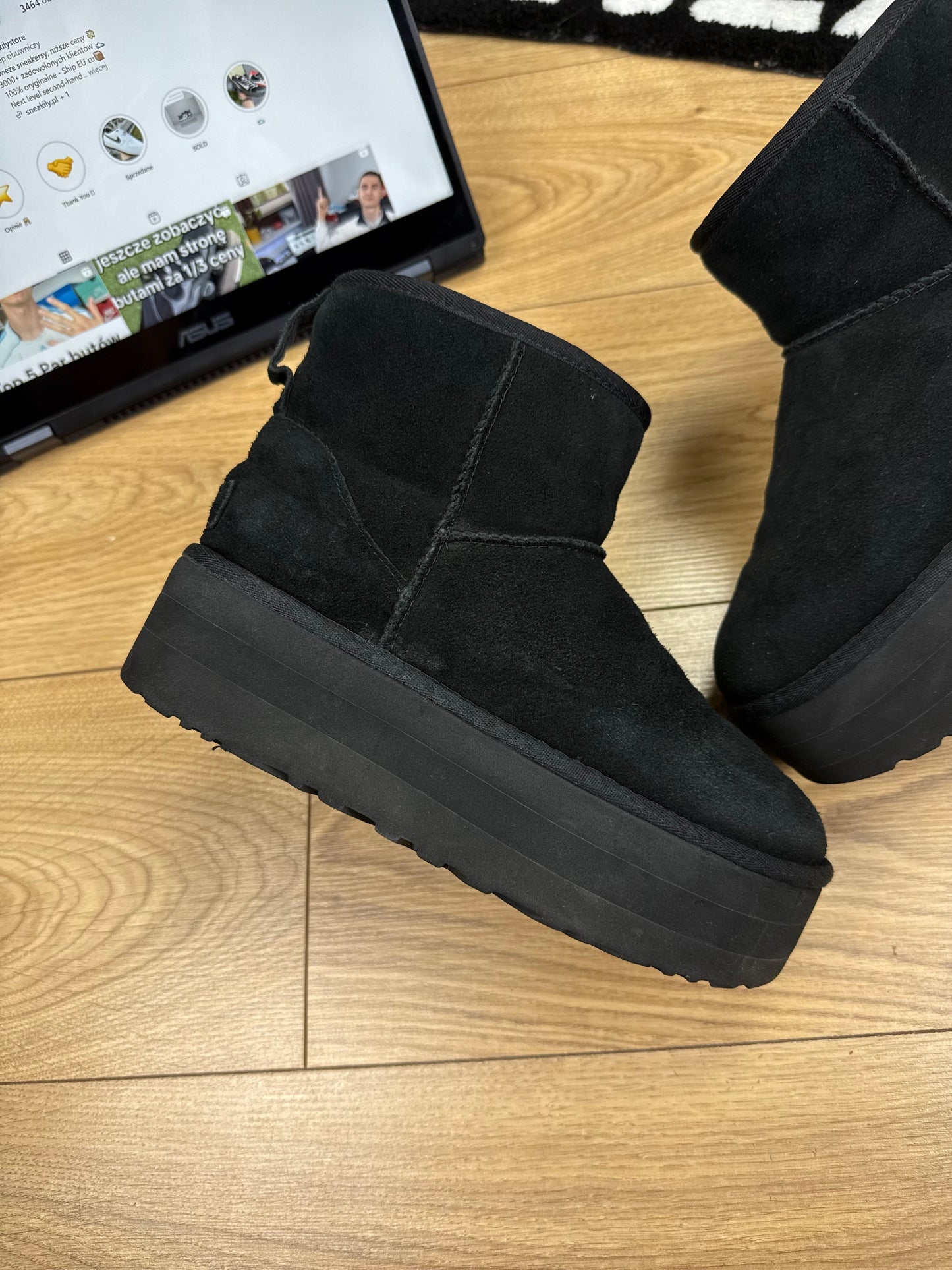 UGG Classic Mini Platform (38)
