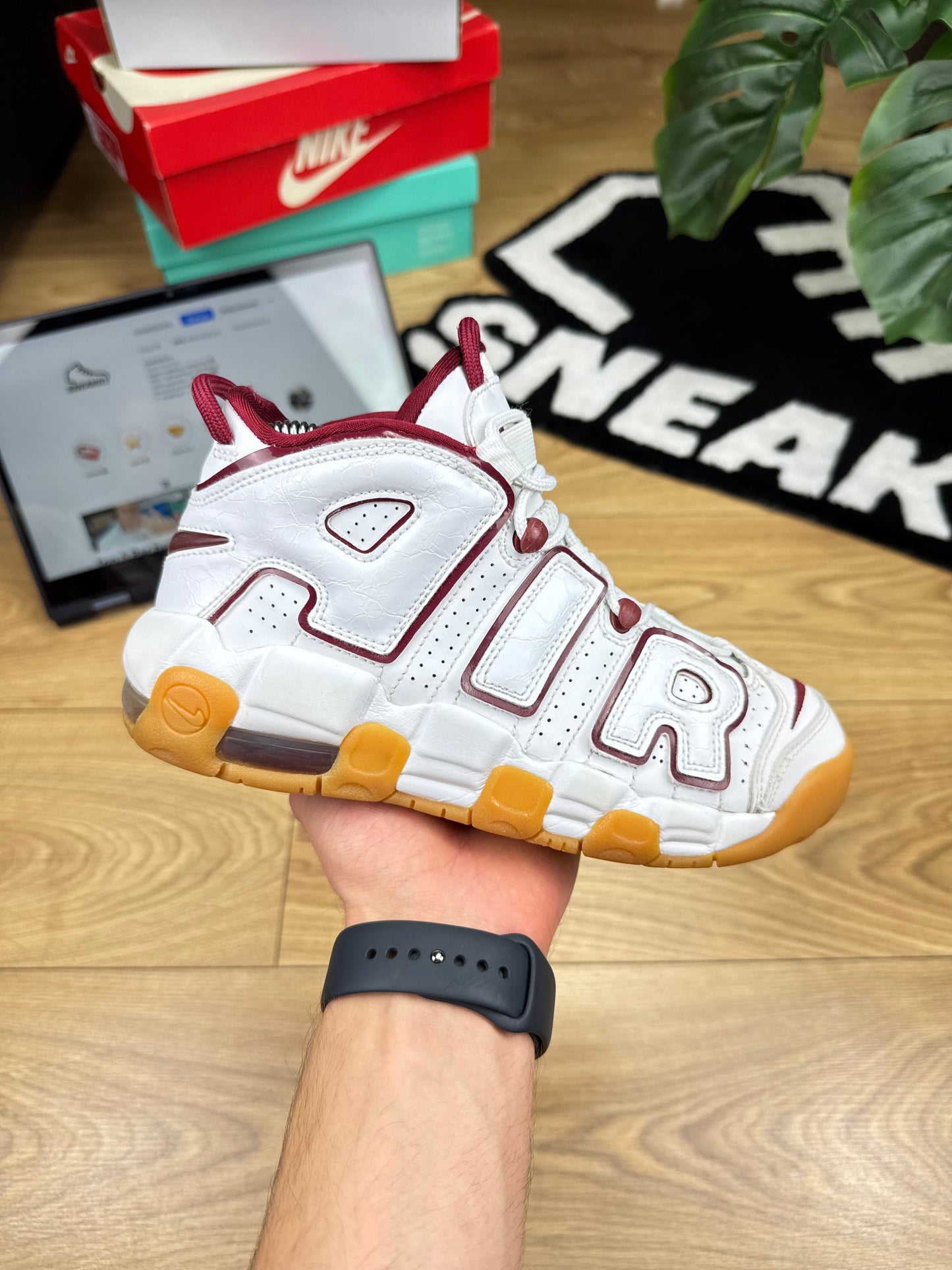 Nike Air More Uptempo 96 (37.5)