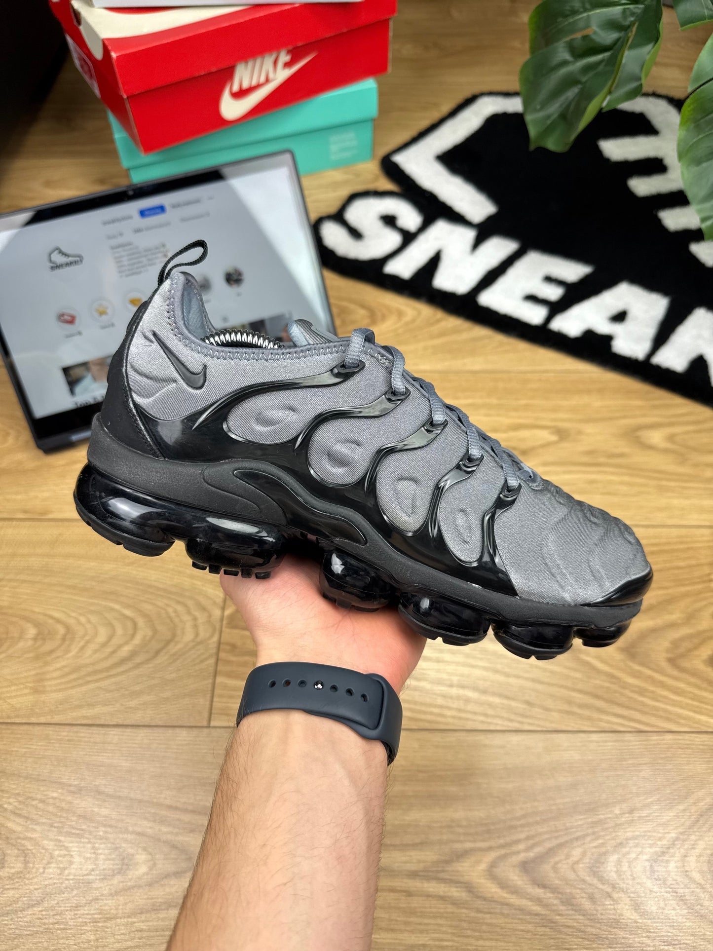 Nike Air Vapormax Plus (43)