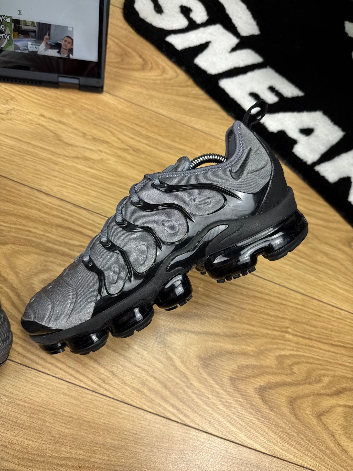 Nike Air Vapormax Plus (43)