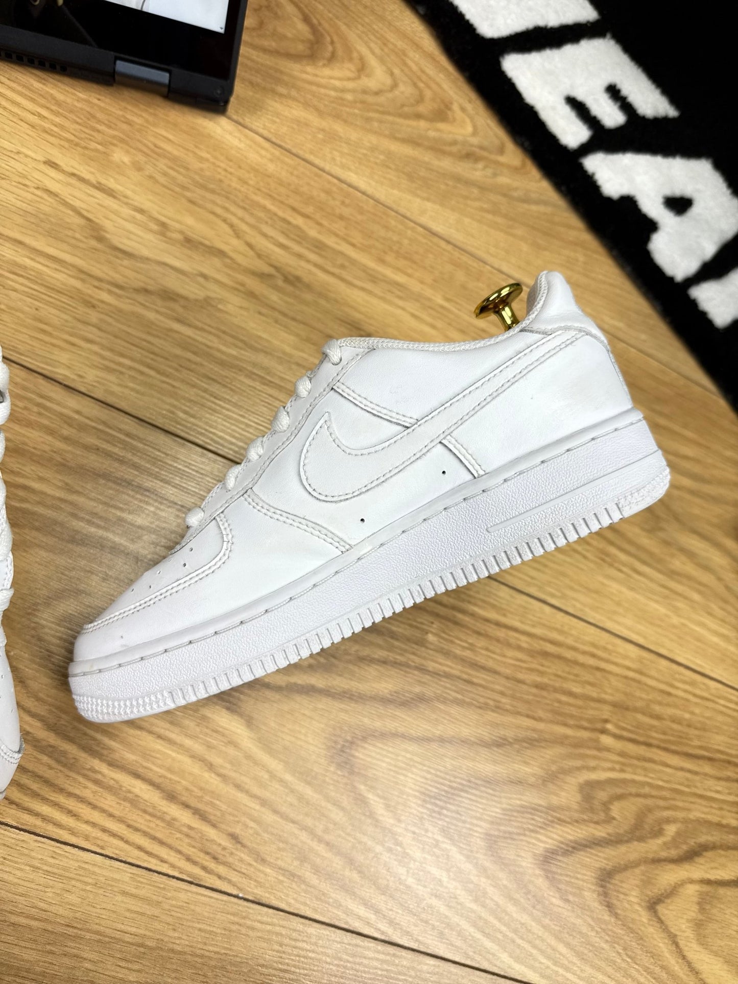 Nike Air Force 1 Low (37.5)