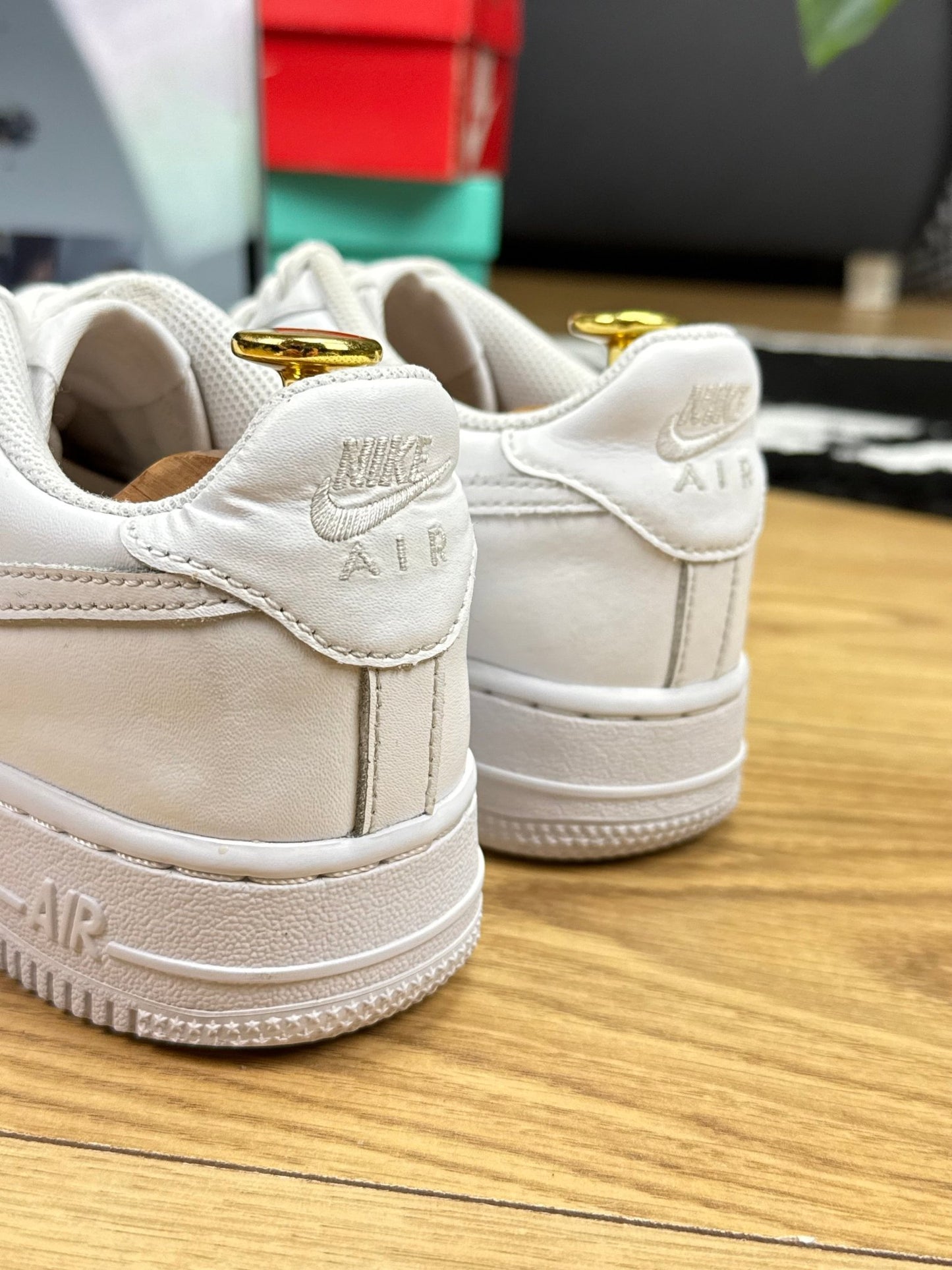 Nike Air Force 1 Low (37.5)