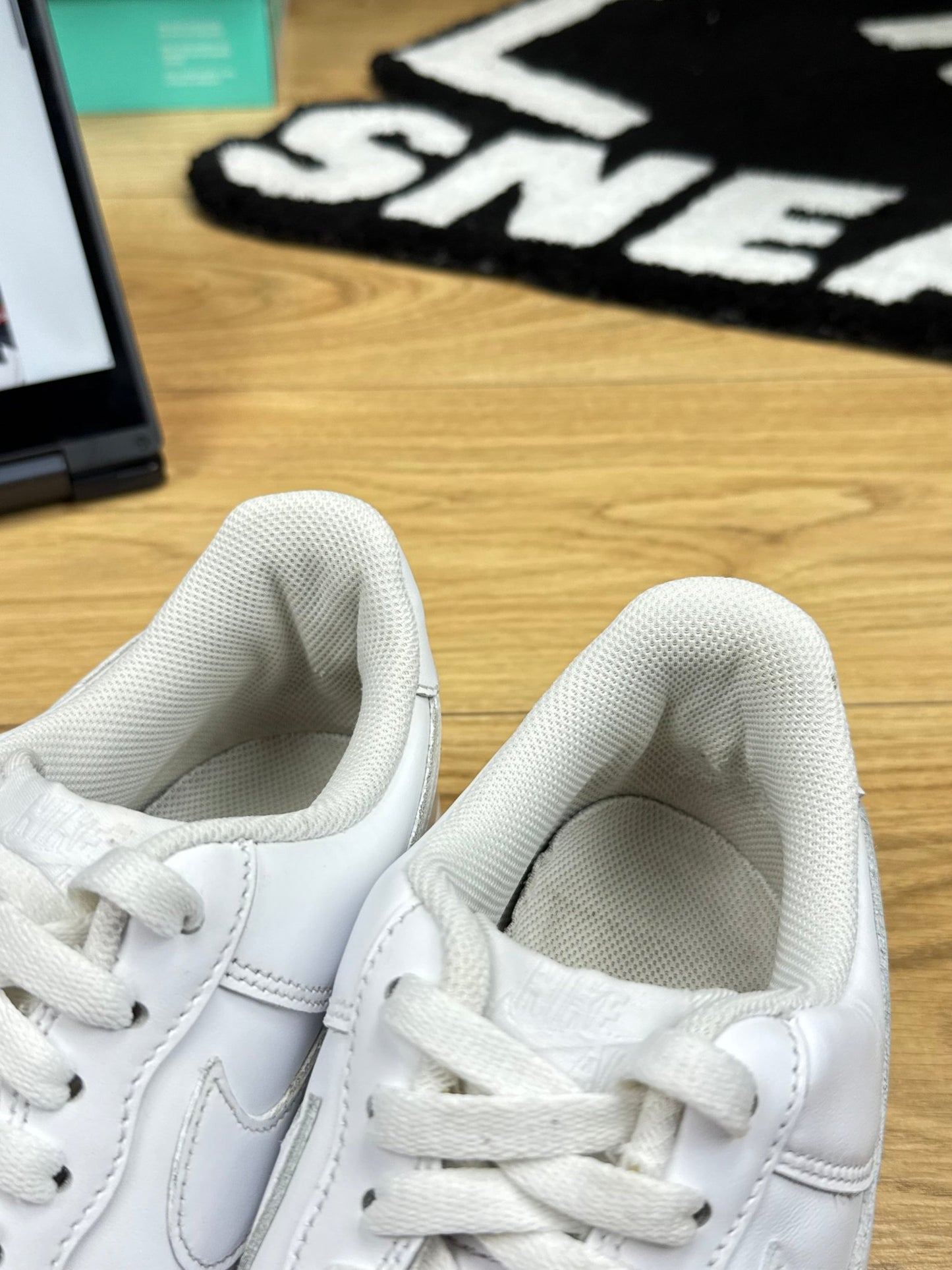 Nike Air Force 1 Low (42.5)