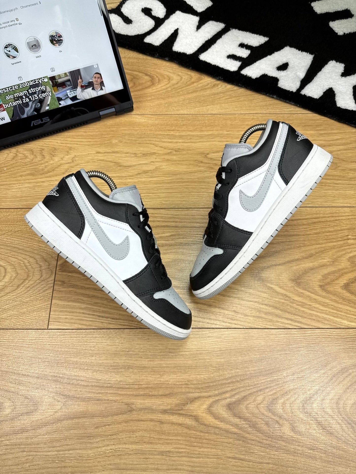 Nike Air Jordan 1 Low (37.5)