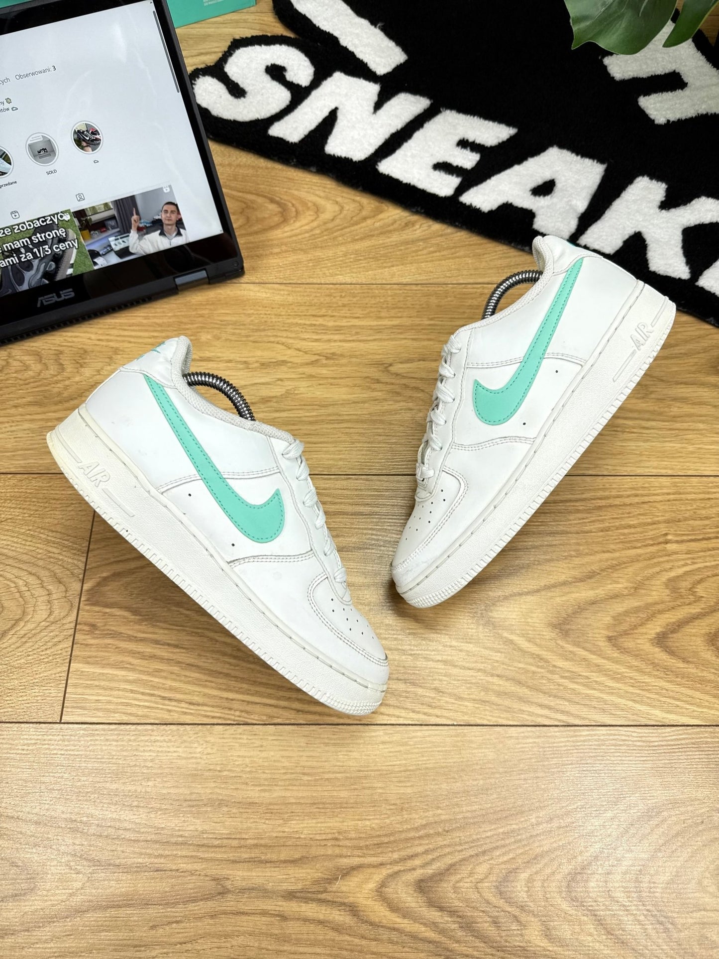 Nike Air Force 1 Low (40)