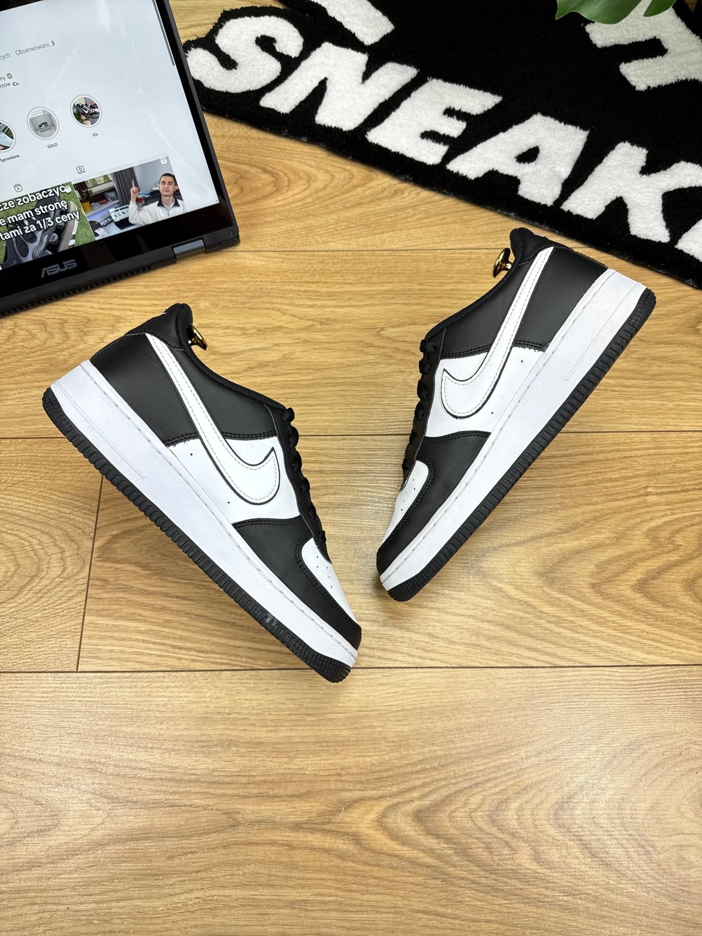 Nike Air Force 1 Low (40)