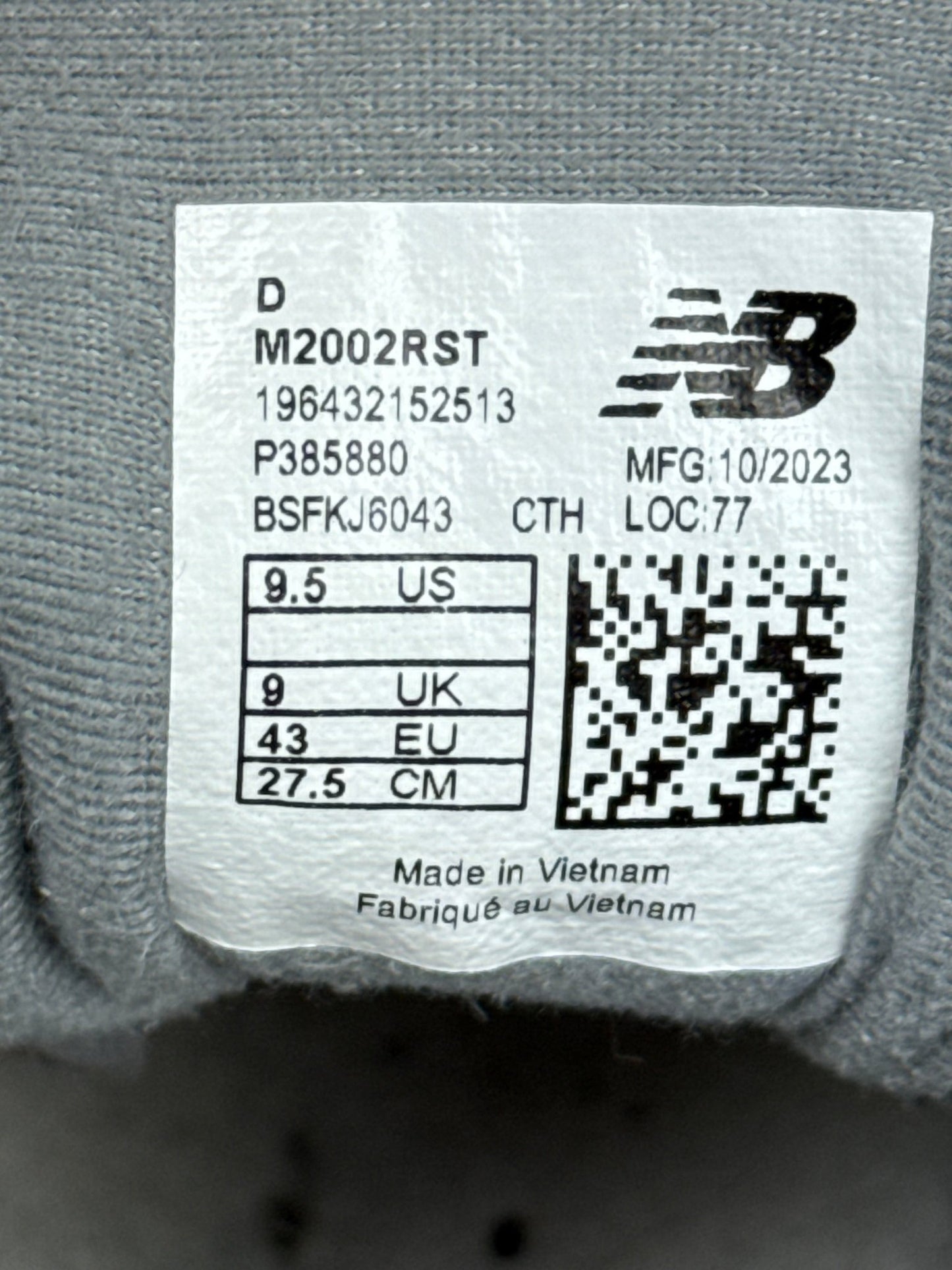 New Balance 2002R (43)