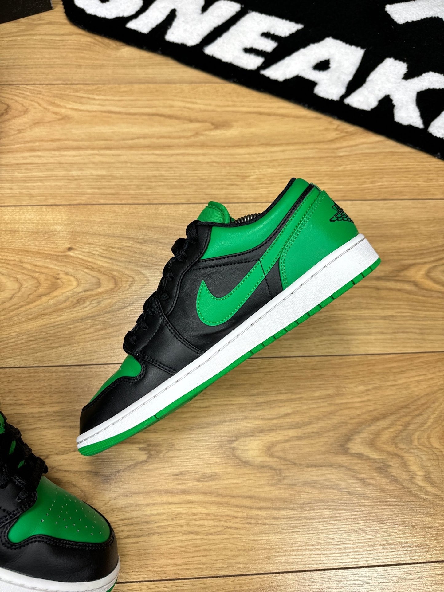 Nike Air Jordan 1 Low (44)