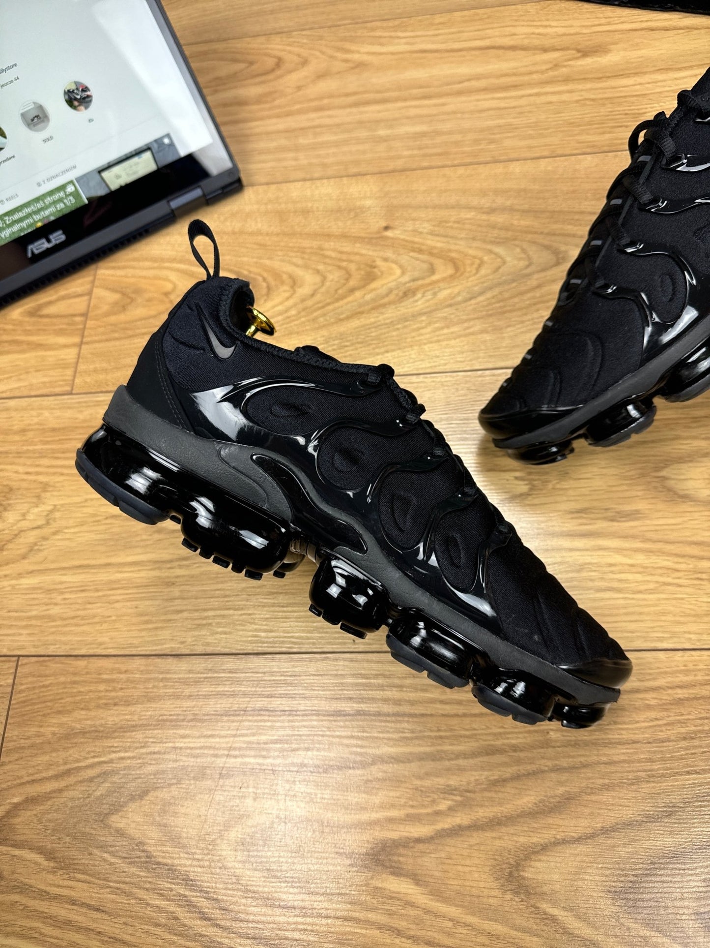 Nike Air Vapormax Plus (44.5)