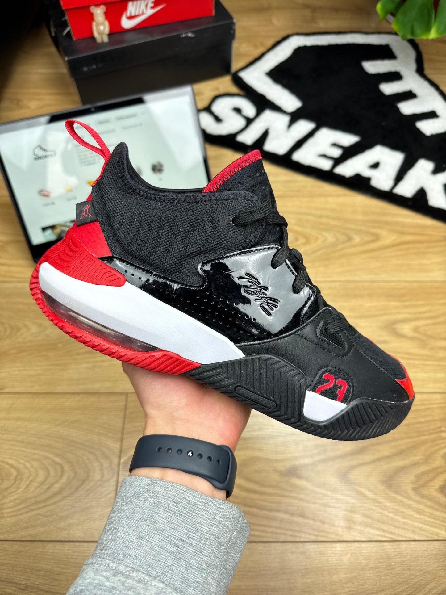Nike Air Jordan Stay Loyal 2 (44.5)