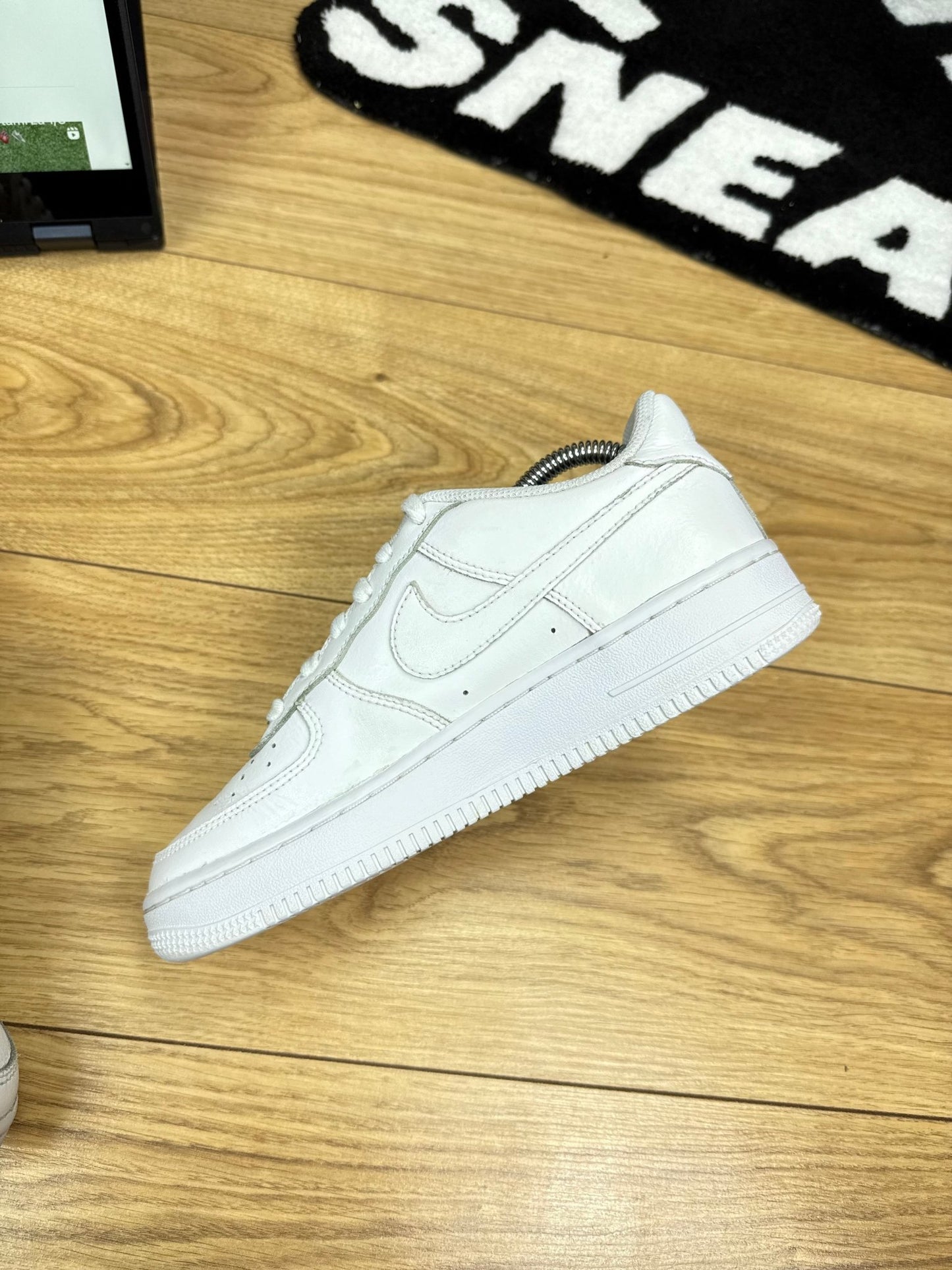 Nike Air Force 1 Low (37.5)