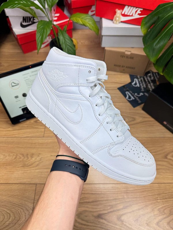 Nike Air Jordan 1 Mid (45.5)