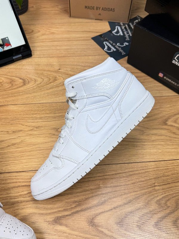 Nike Air Jordan 1 Mid (45.5)