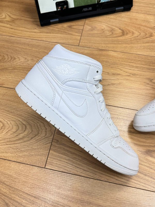 Nike Air Jordan 1 Mid (45.5)