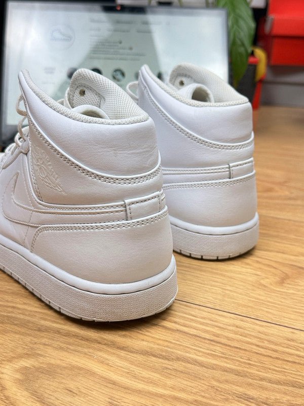 Nike Air Jordan 1 Mid (45.5)