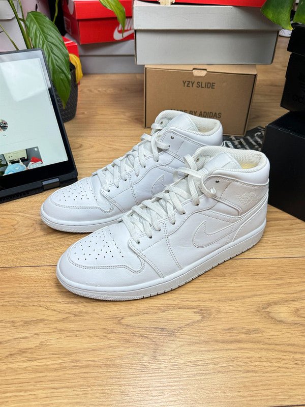 Nike Air Jordan 1 Mid (45.5)