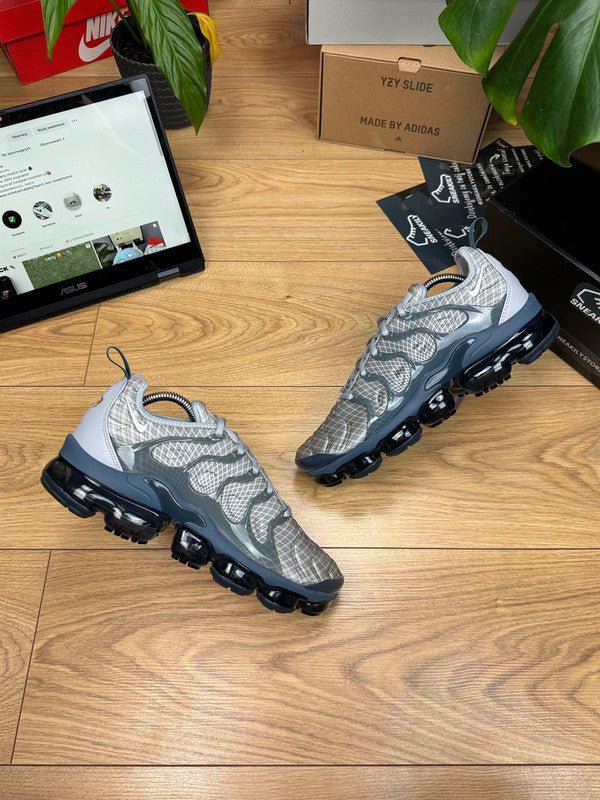 Nike Air Vapormax Plus (42.5)
