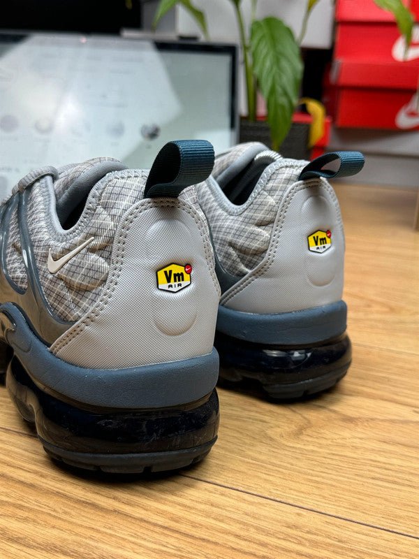 Nike Air Vapormax Plus (42.5)