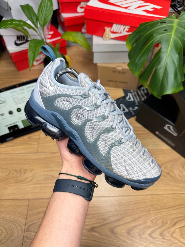Nike Air Vapormax Plus (42.5)