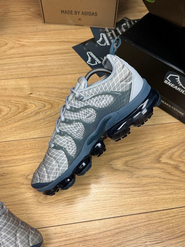 Nike Air Vapormax Plus (42.5)